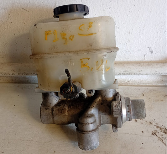 Bomba Freno Ford F150 5.4 2009 2014