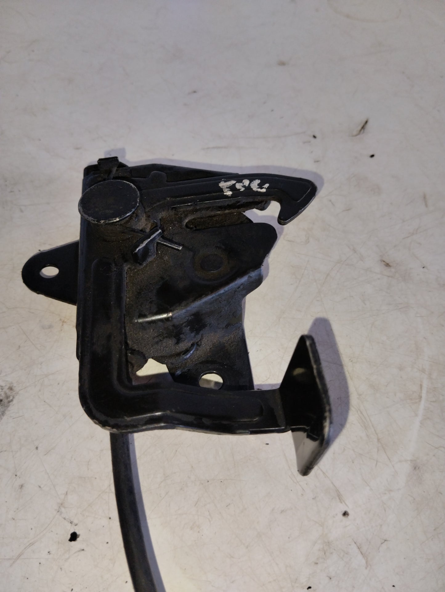 Cerradura Capot Hyundai Tucson 2005 2010