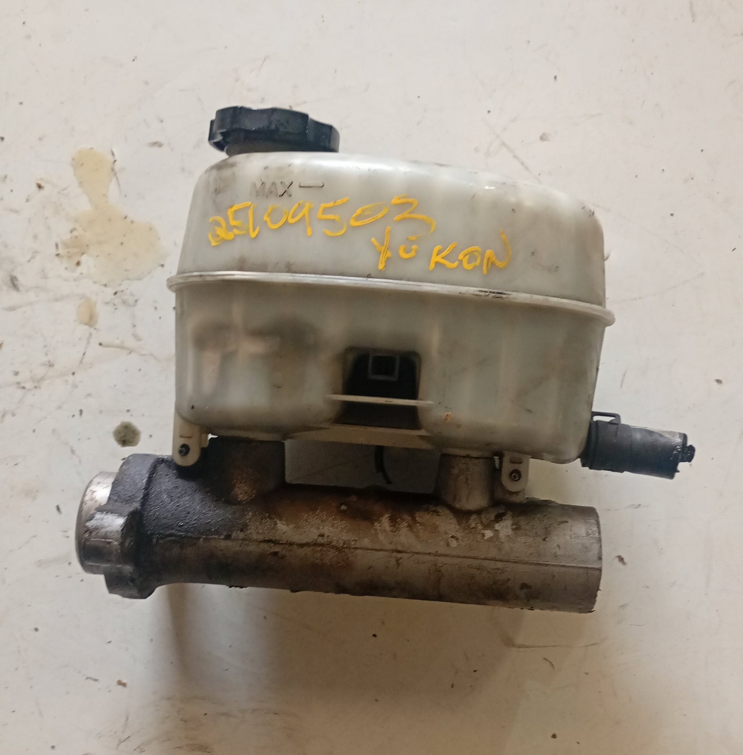 Bomba De Freno Chevrolet Silverado Cheyenne 2003 2007