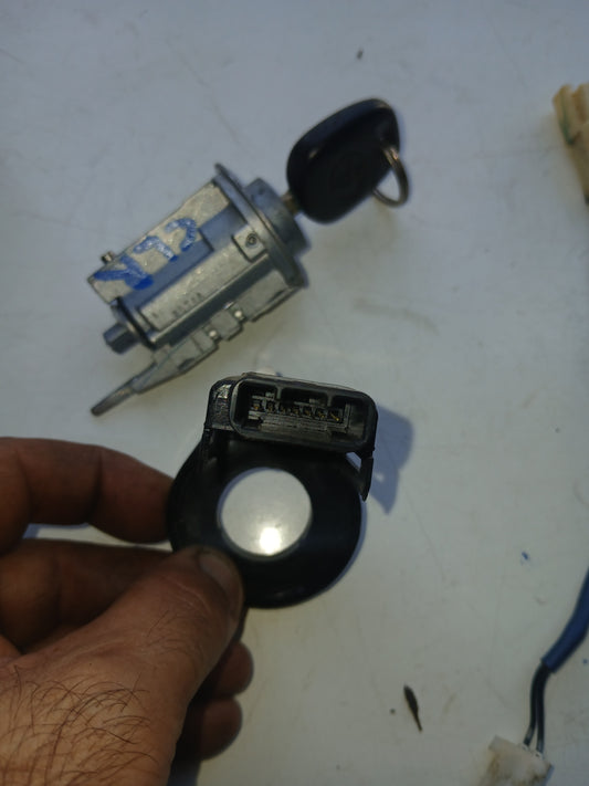 Cilindro Swichera Inmovilizador Toyota Corolla 2003 2008