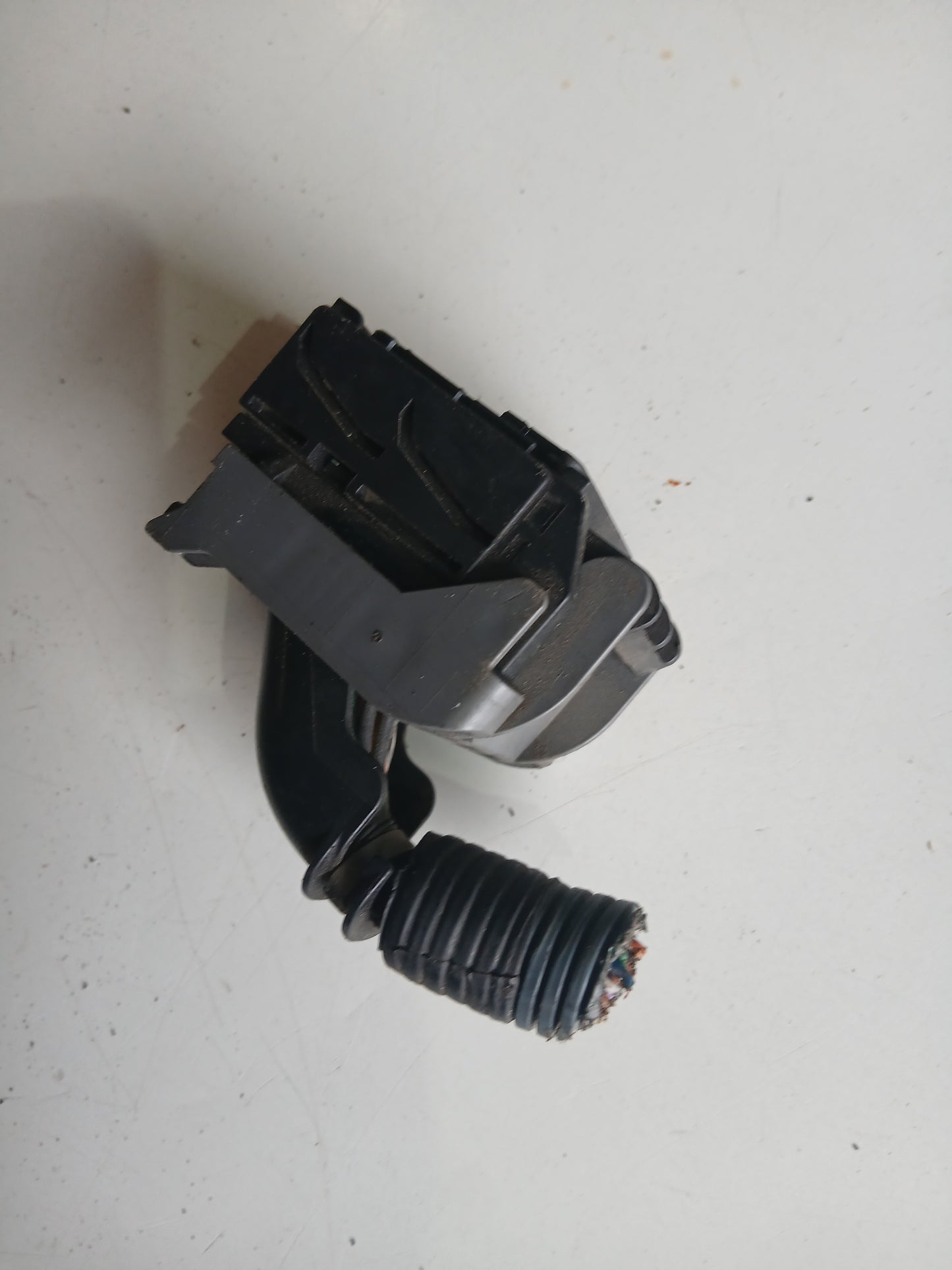 Conector Corto Computadora Toyota Yaris 2007