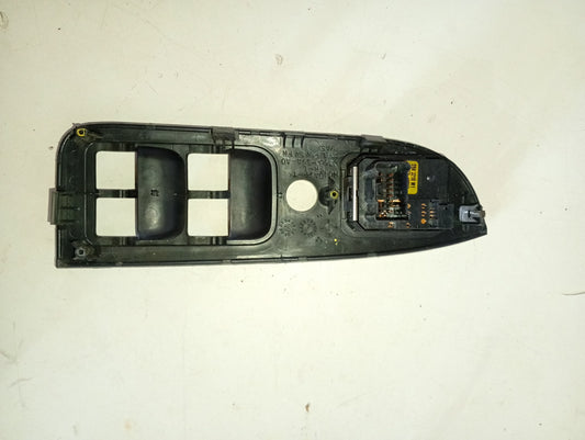 Embellecedor Mando Vidrio Honda CRV 2002 2006