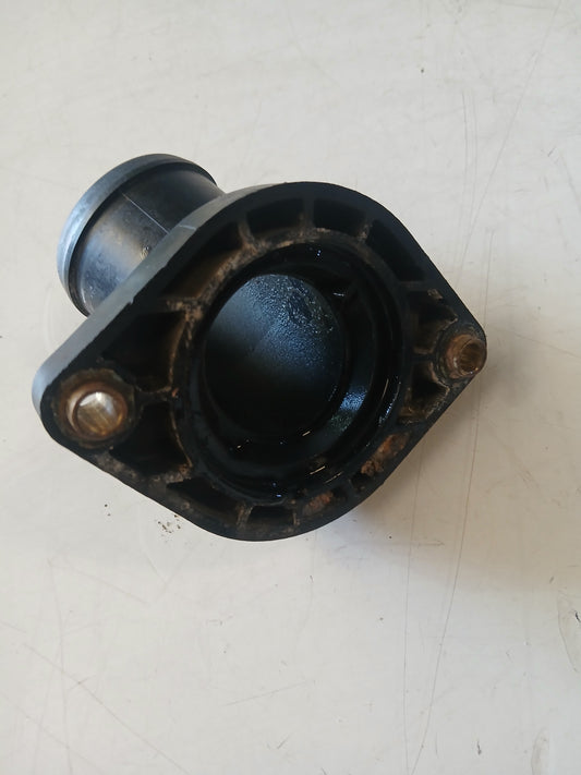 Toma Agua Plastica Jeep Liberty KJ 3.7