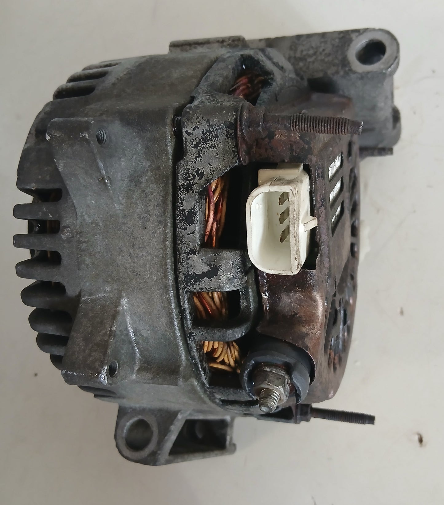 Alternador Ford Escape 3.0 2006 2007