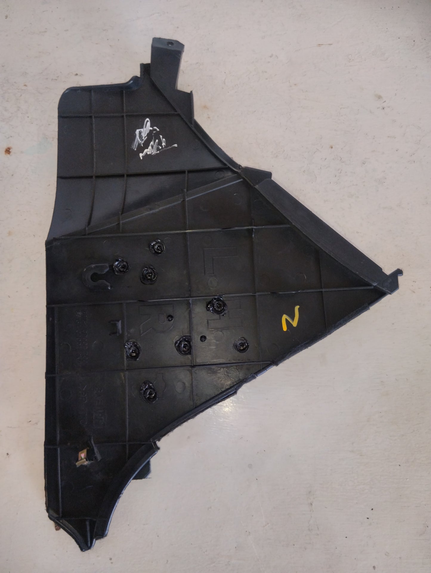 Tapa Lateral Central Tablero Inferior Rodillera Nissan 350Z