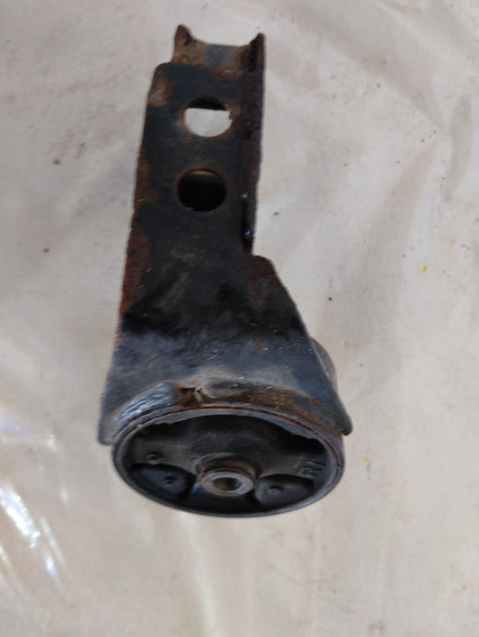 Soporte De Caja Sincronico Nissan B15 Original
