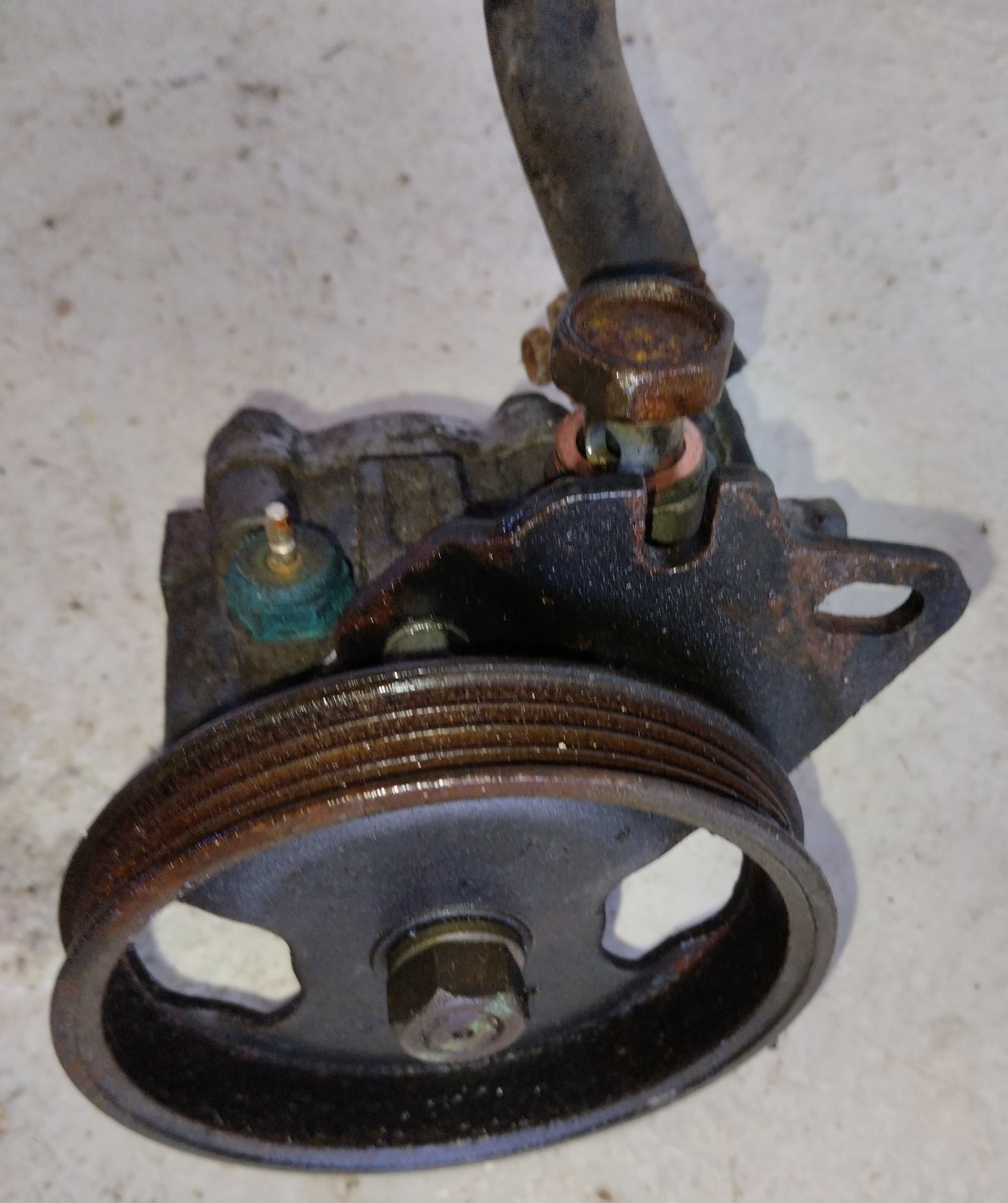 Bomba Direccion Hidraulica Nissan Sentra B14