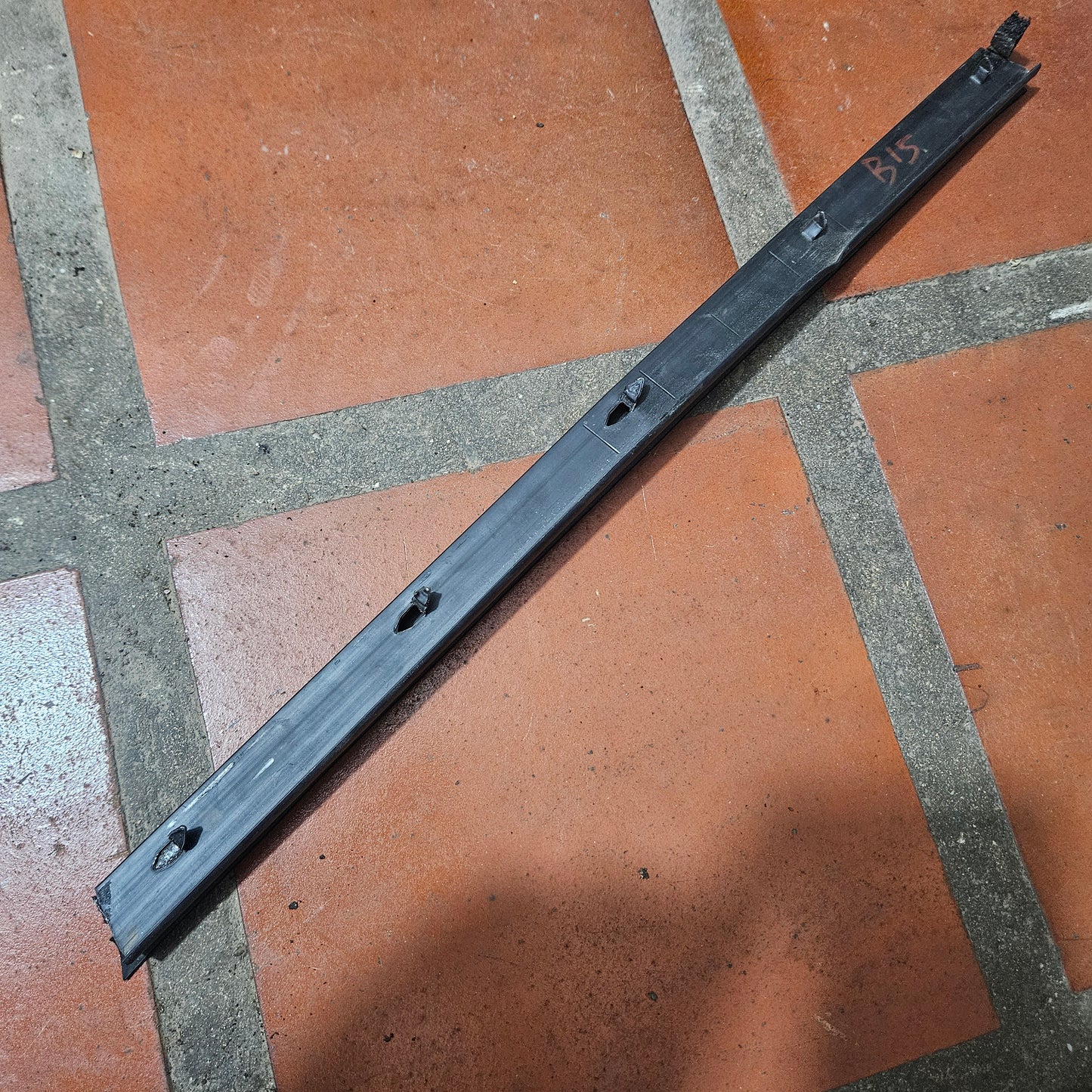 Cepillo Lamevidrio Interno Nissan Sentra B15