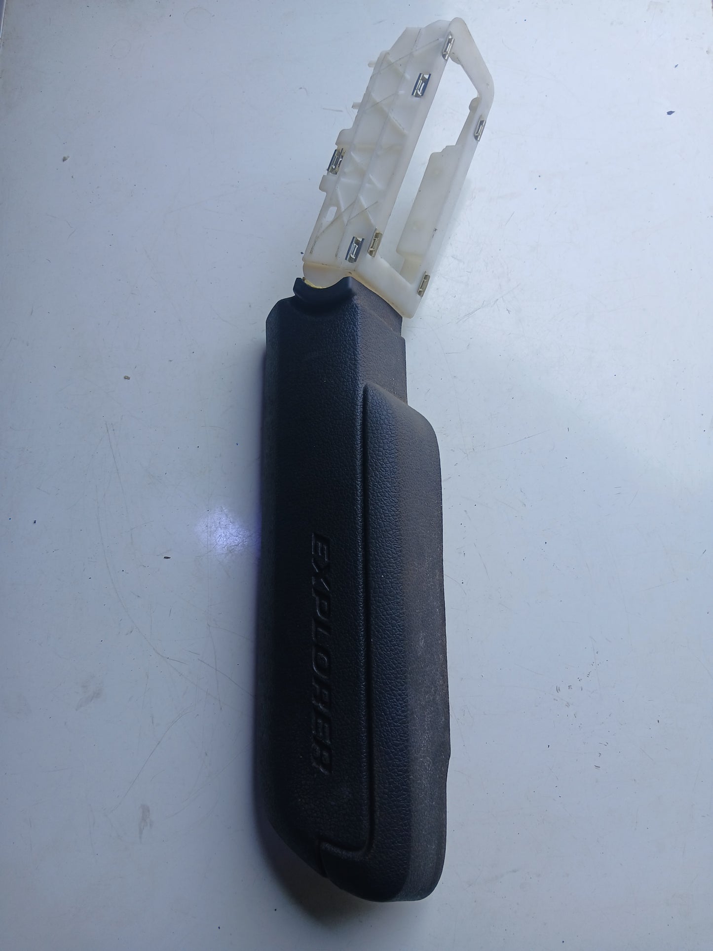 Apoya Brazos Ford Explorer Eddie Bauer Negro 2006 2010