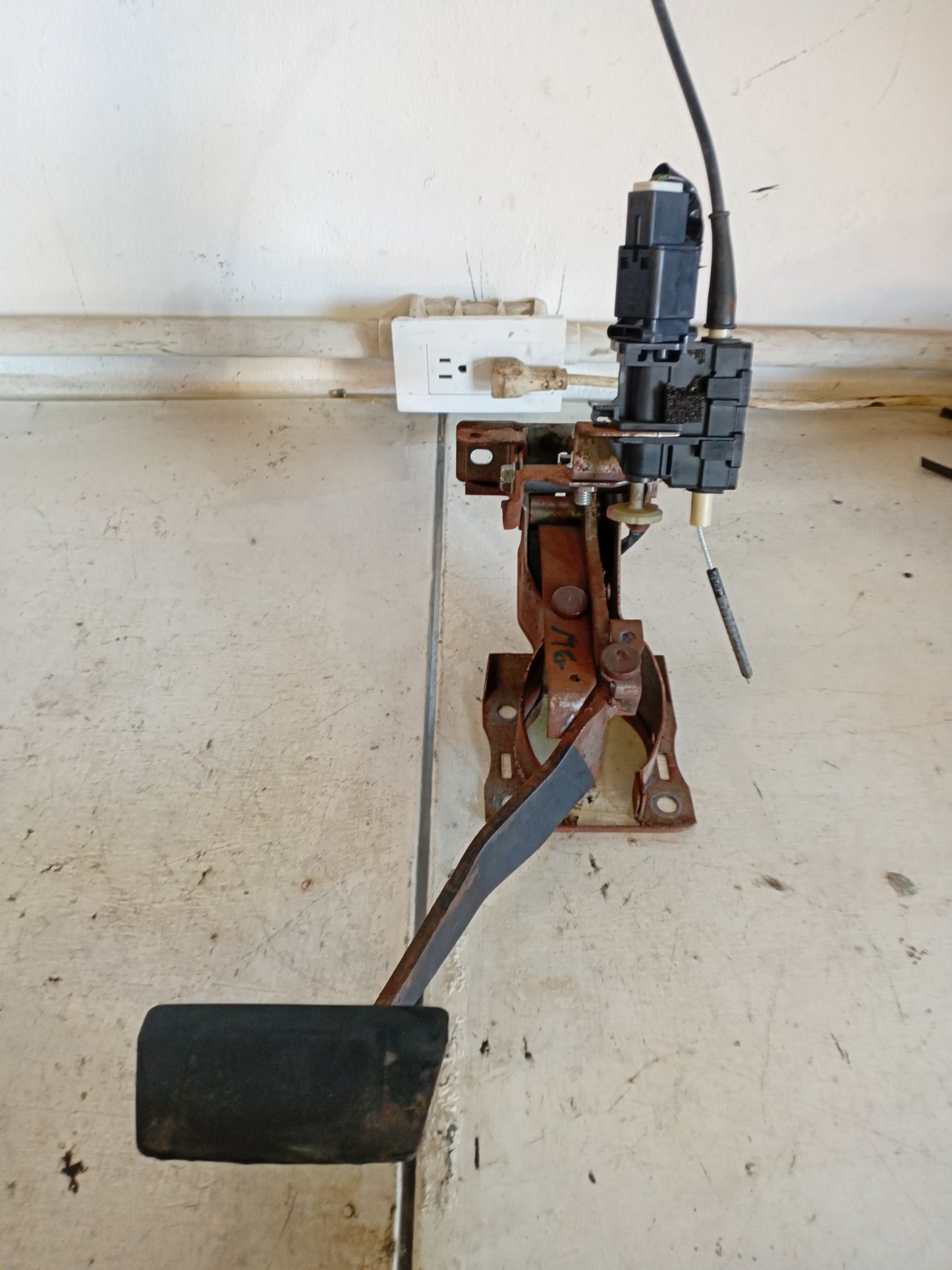 Pedal Freno Con Sensor Mazda6