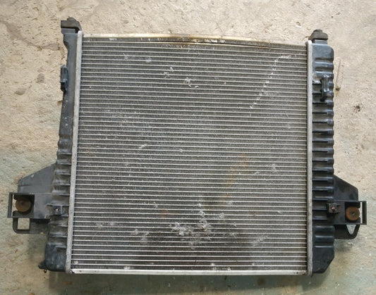Radiador Jeep Cherokee KJ 2002 2006 3.7
