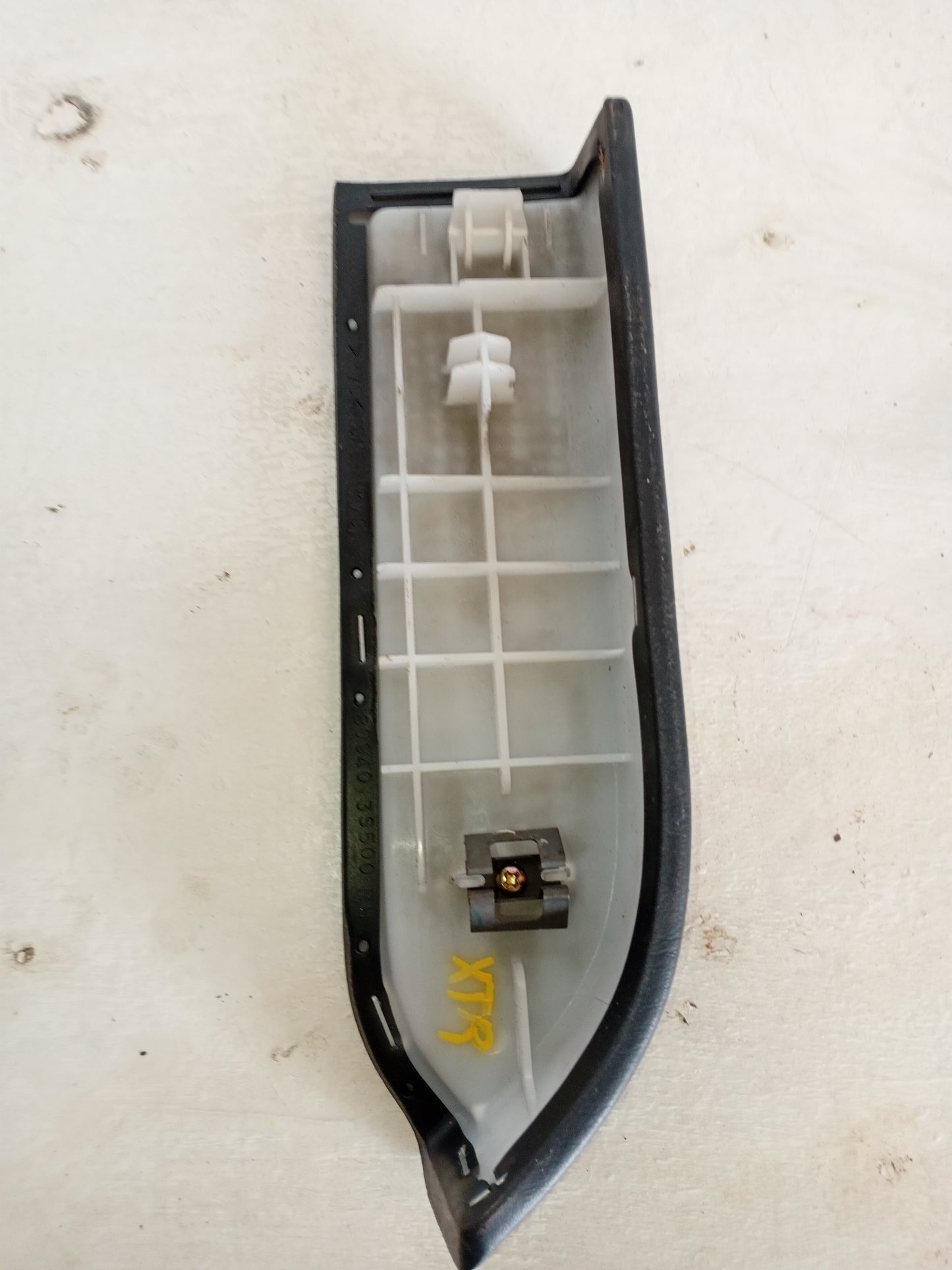 Posa Brazos Nissan Xterra 2004 2005