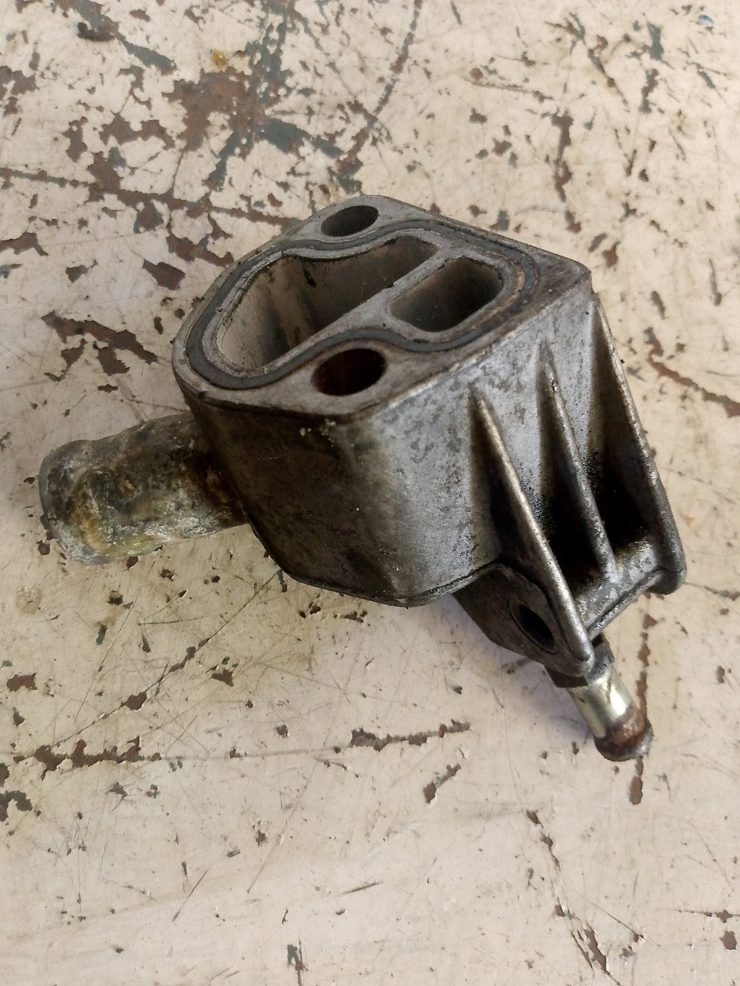 Toma Agua Chevrolet Optra