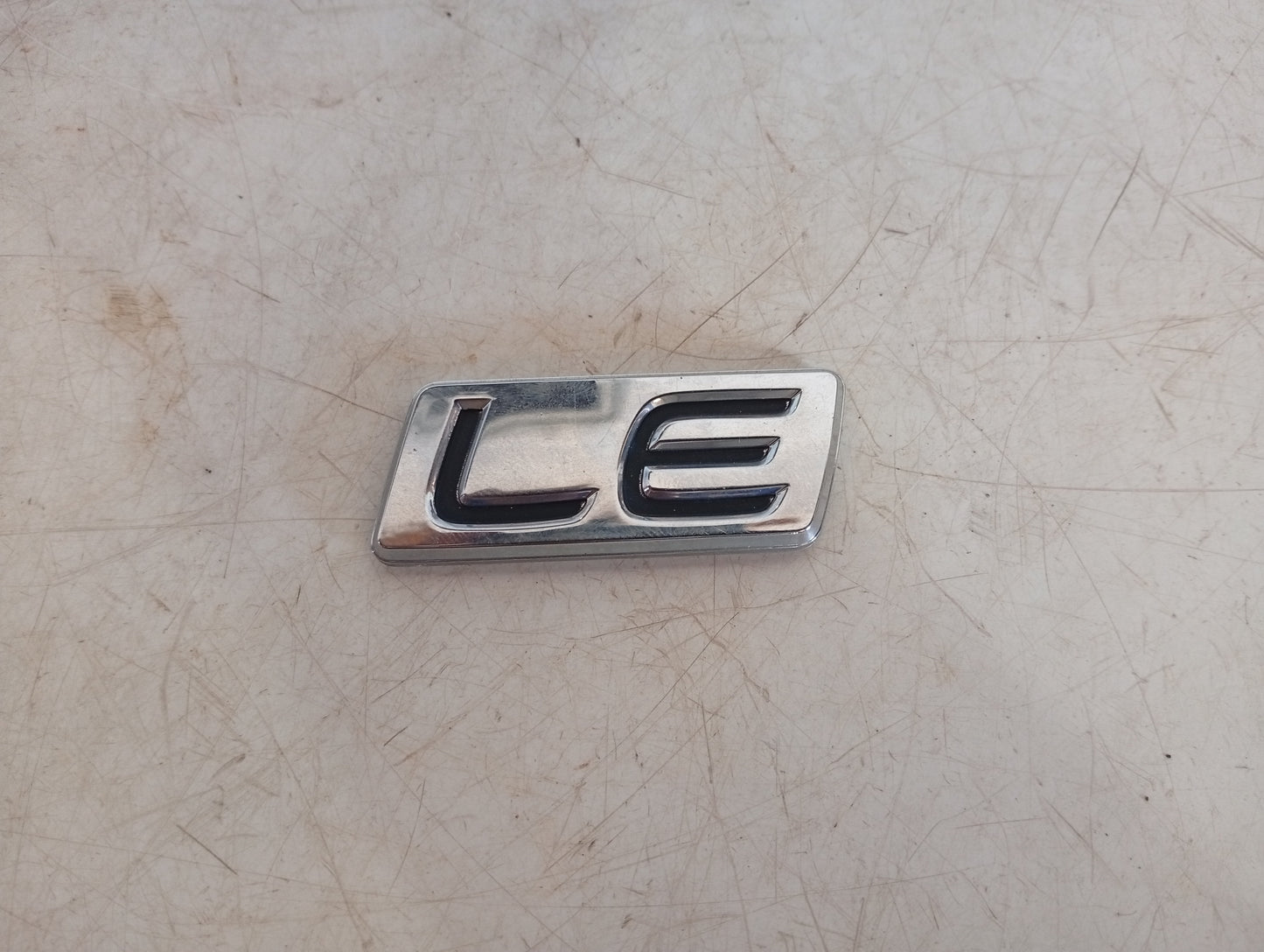 Emblema LE Toyota Corolla