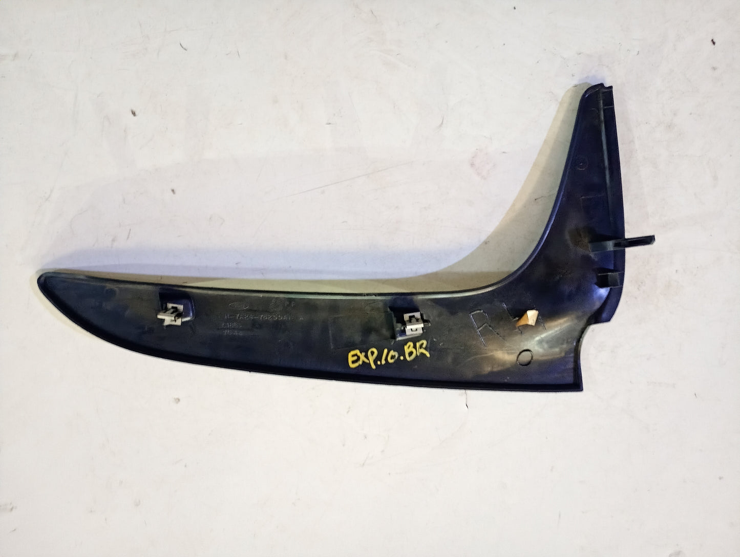 Embellecedor Puerta Trasera Ford Explorer 2006 2010