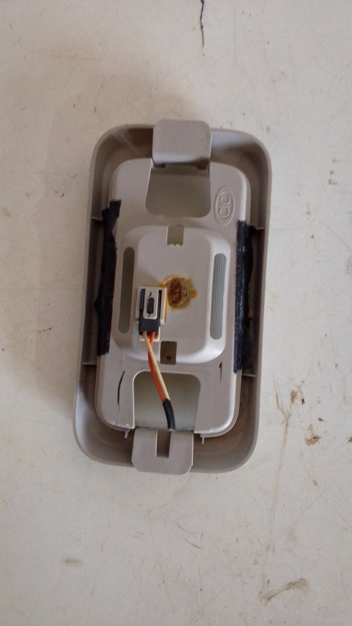 Luz Lampara Techo Central Chevrolet Colorado 2006 2012