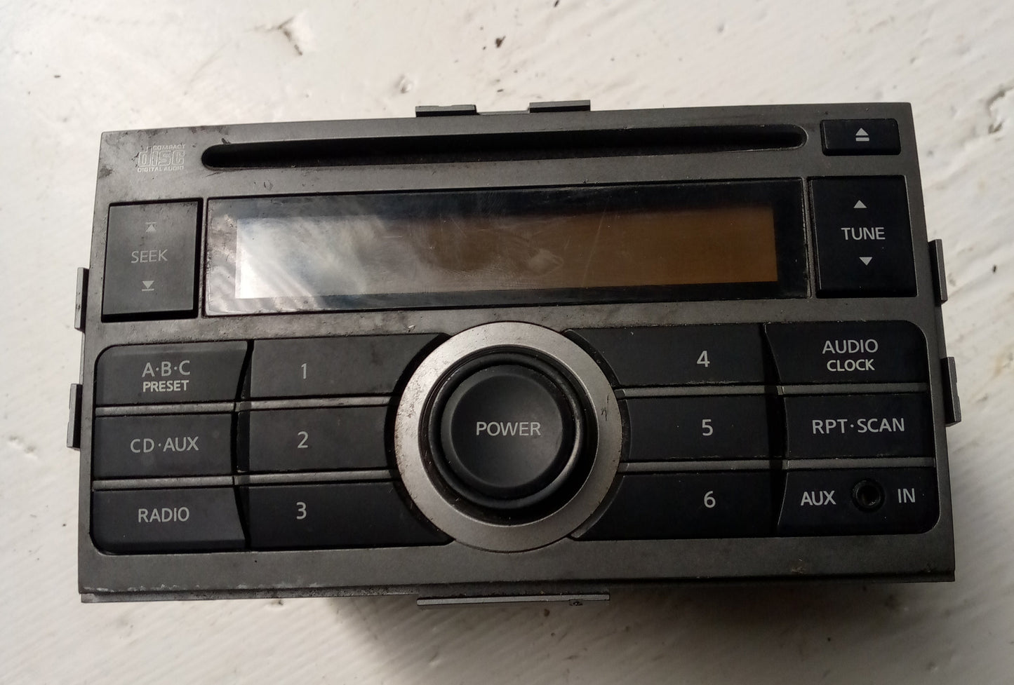 Radio Reproductor Nissan Sentra B16