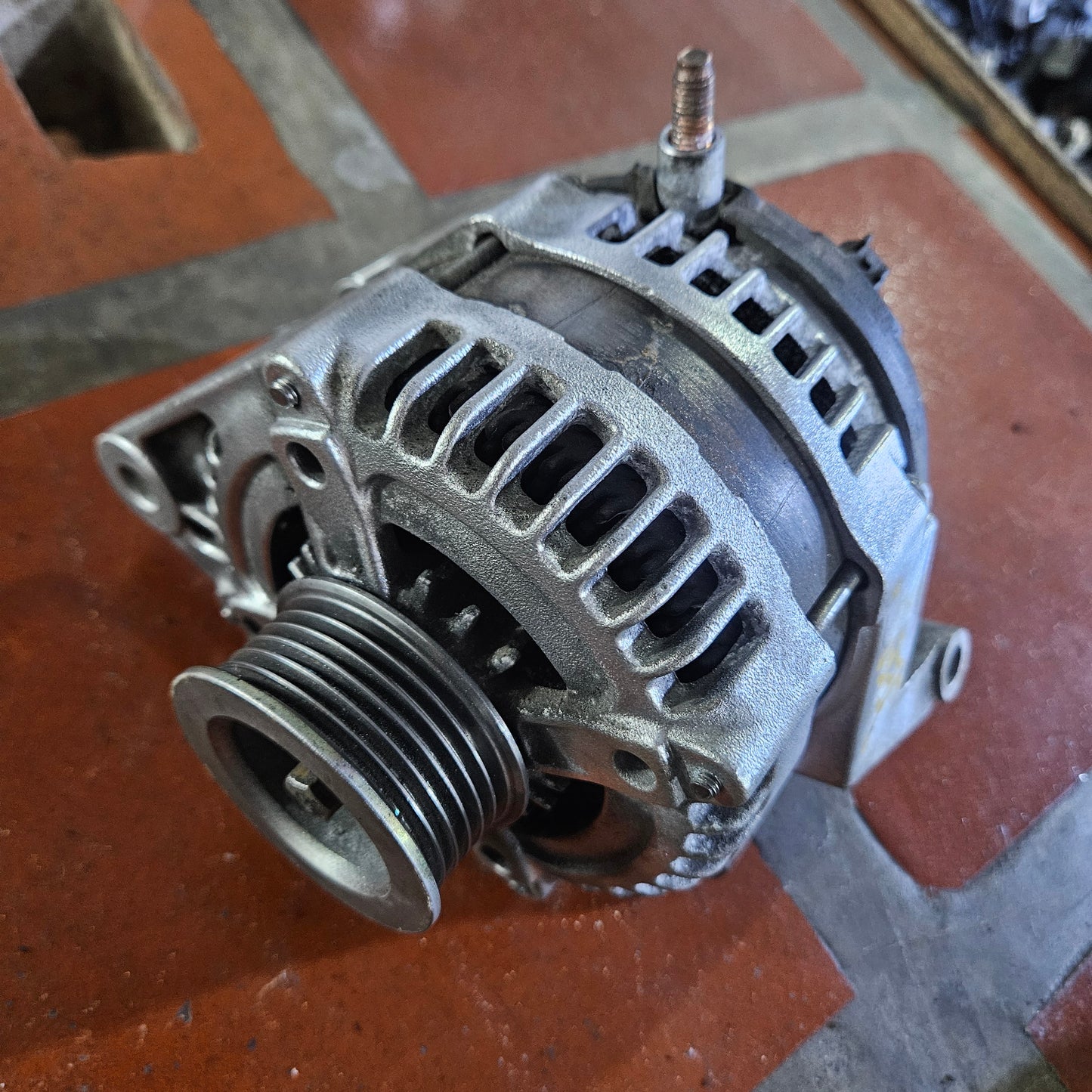Alternador Jeep Liberty 3.7