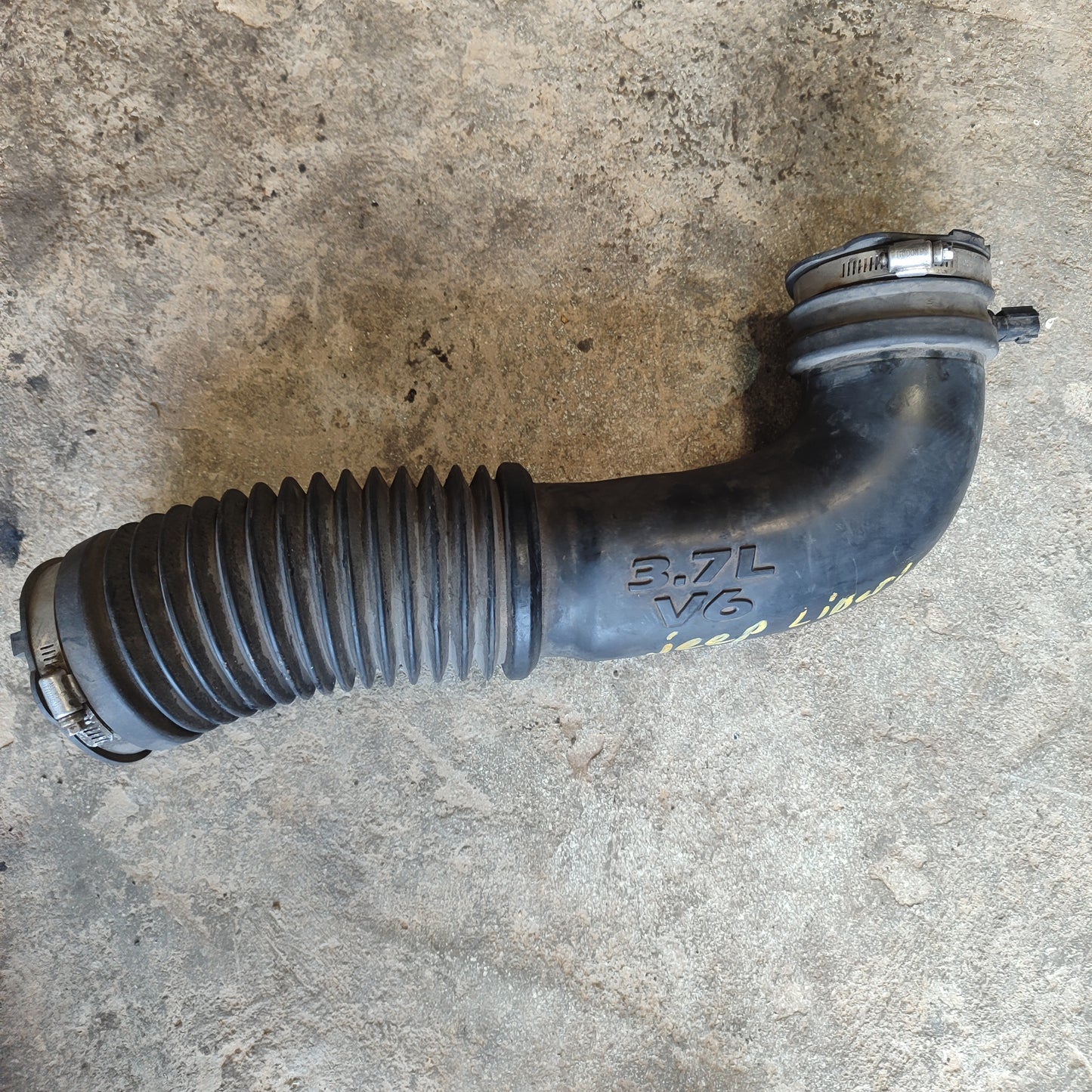 Manguera Cuerpo Aceleracion Filtro Aire Jeep Kj 2002 2004