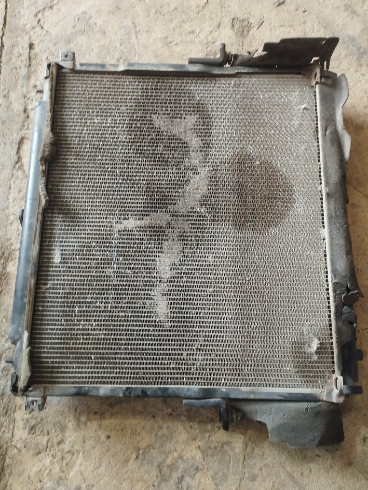 Radiador Nissan Frontier Pathfinder 4.0 2005 2008
