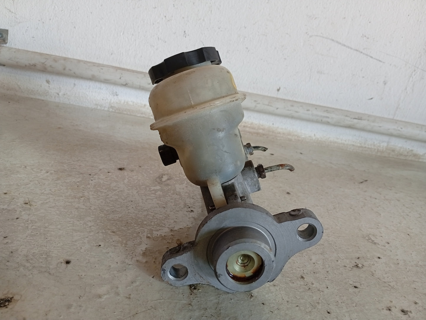 Bomba Freno Chevrolet Cavalier 2001