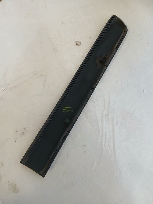 Platina Puerta Trasero Jeep Liberty KJ KK