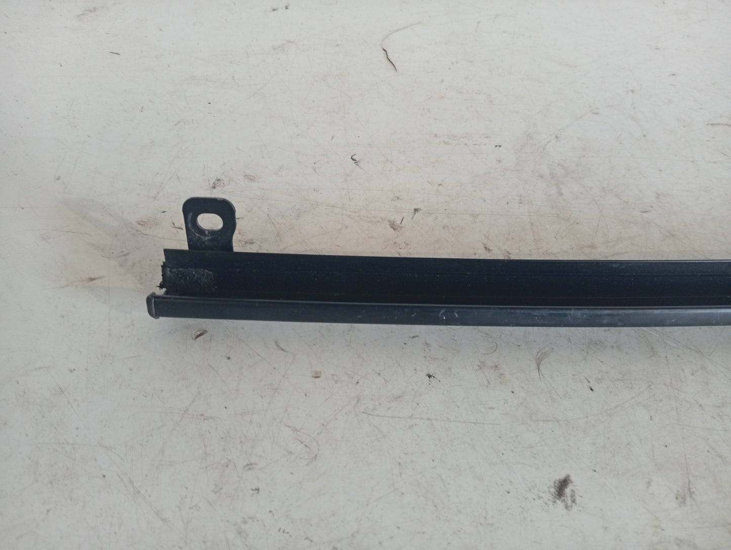 Base Guia Vidrio Parabrisa Honda Odyssey 2005