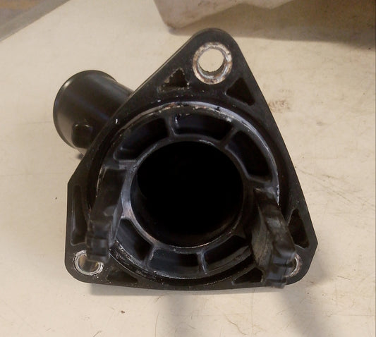 Toma Agua Plastica Sin Termostato Toyota 4Runner 4.0