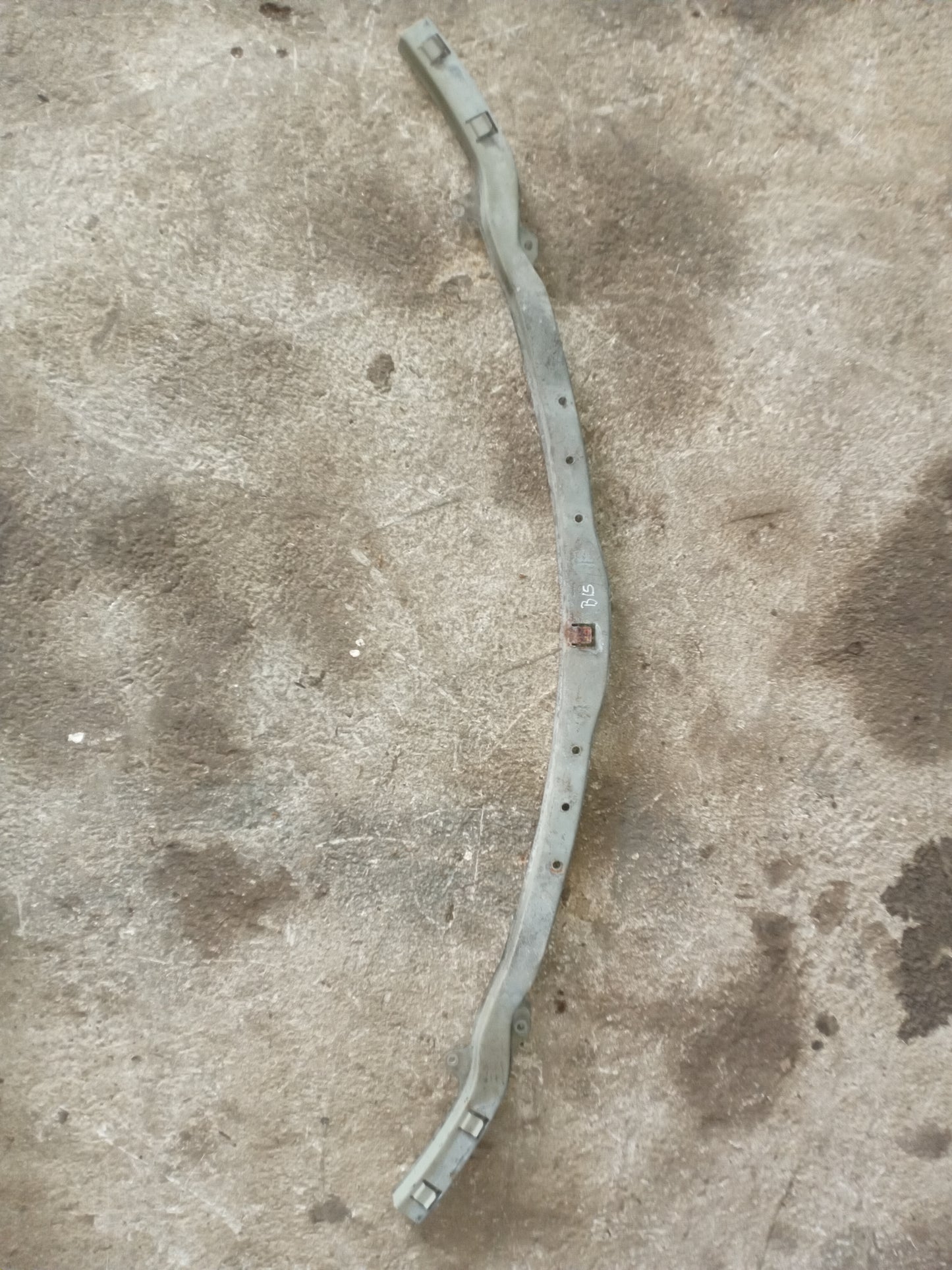 Base Parachoque Nissan Sentra B15