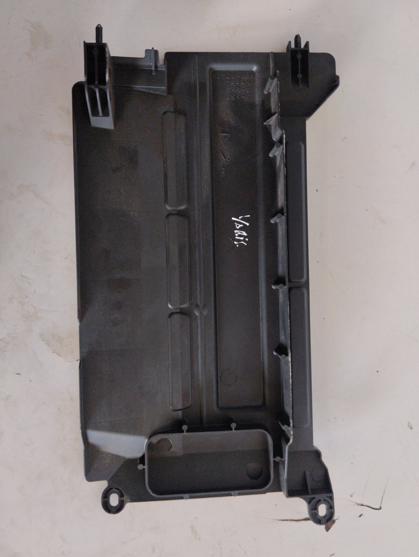 Disipador Calor Condensador Radiador Superior Toyota Yaris 2005 2011