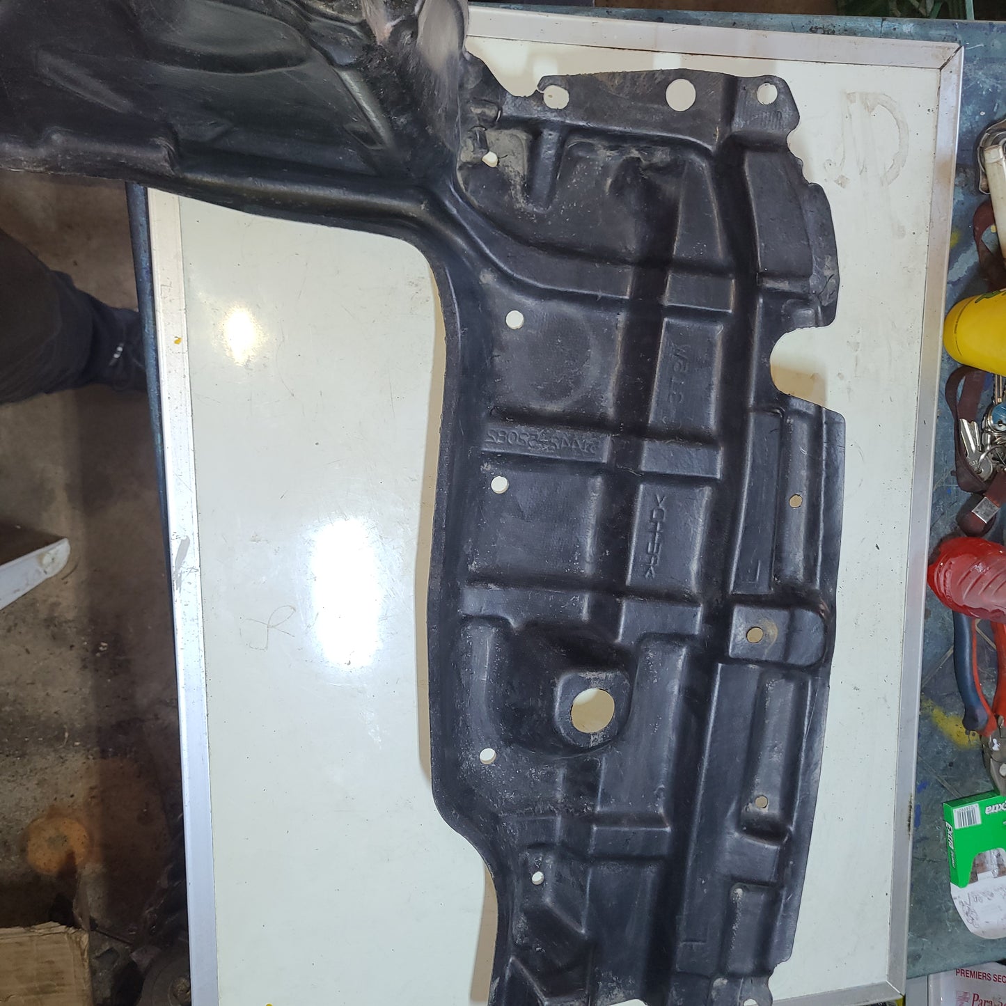 Guardapolvo Peto Motor Toyota Yaris 2006 2009 Sport Belta