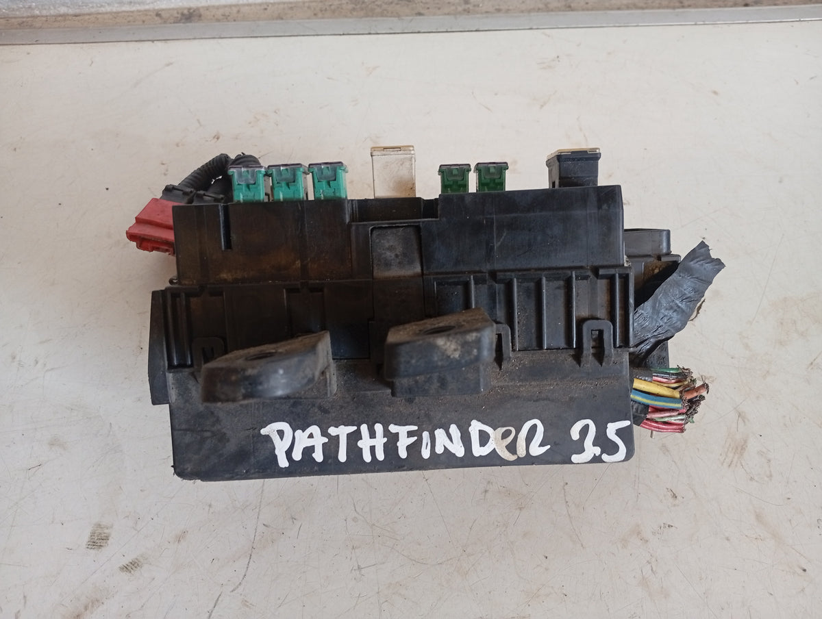 Fusilera Interna Nissan Pathfinder 1998 2003 3.5