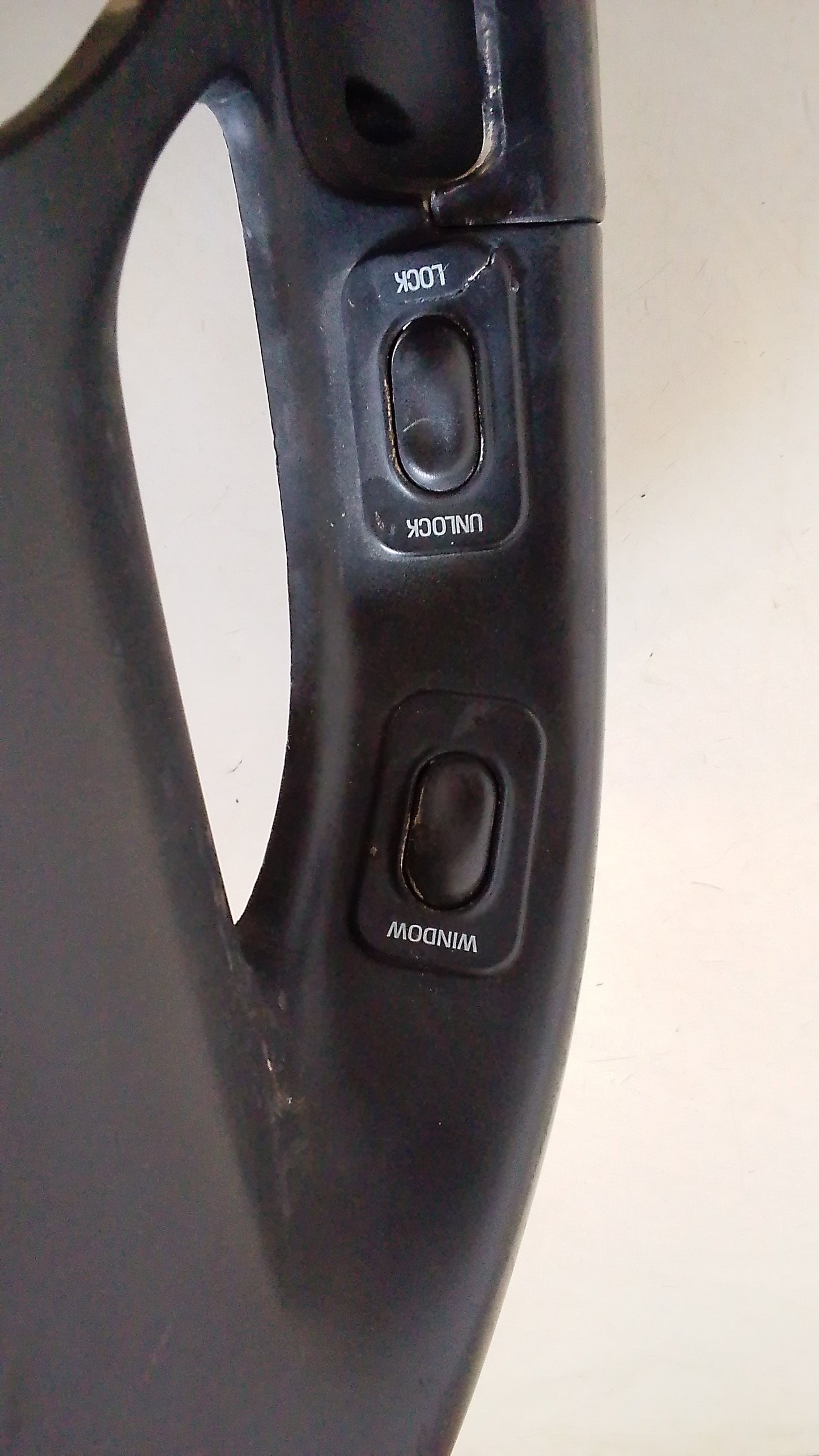 Embellecedor Mando Vidrio Ford Ranger
