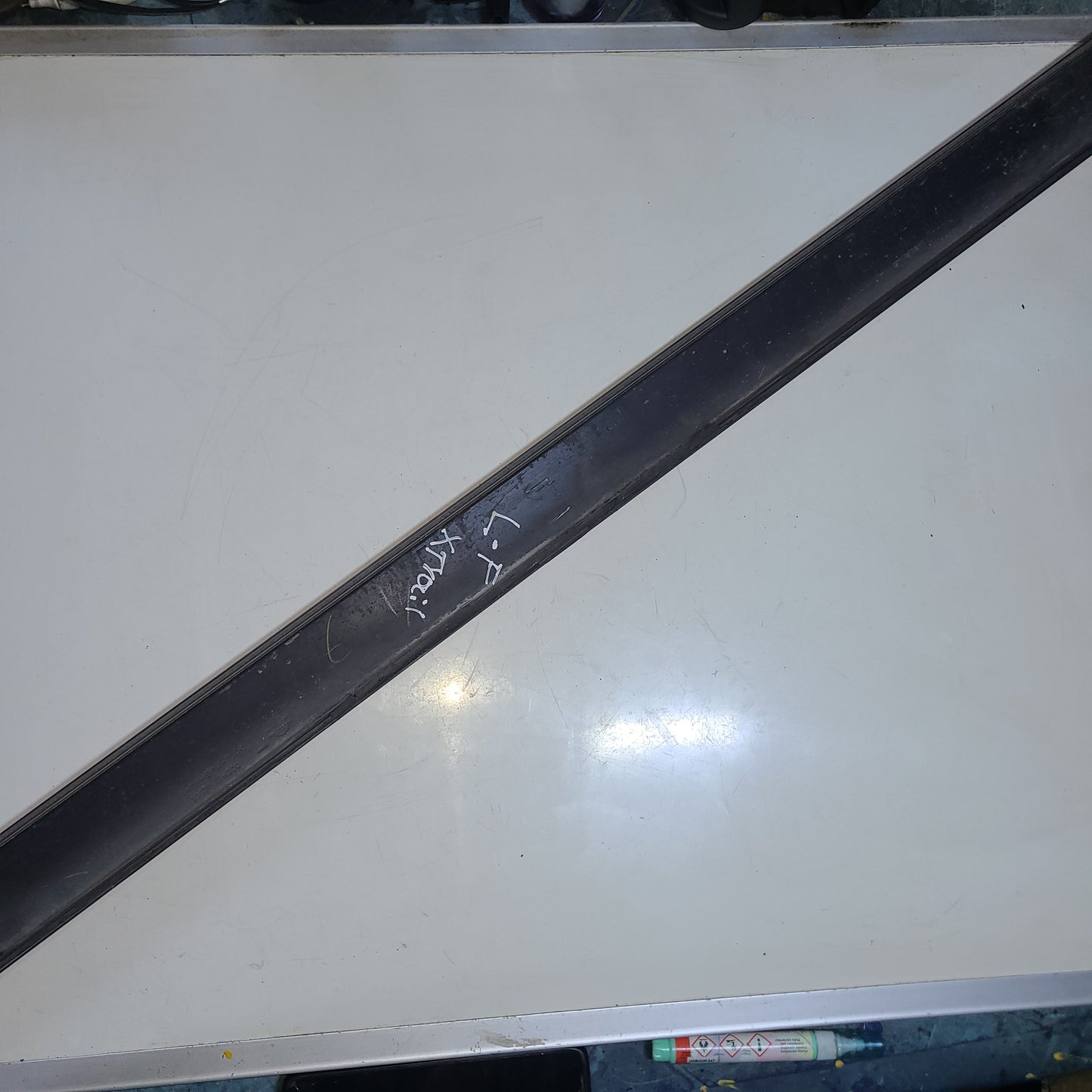 Platina Puerta Nissan Xtrail 2000 2007