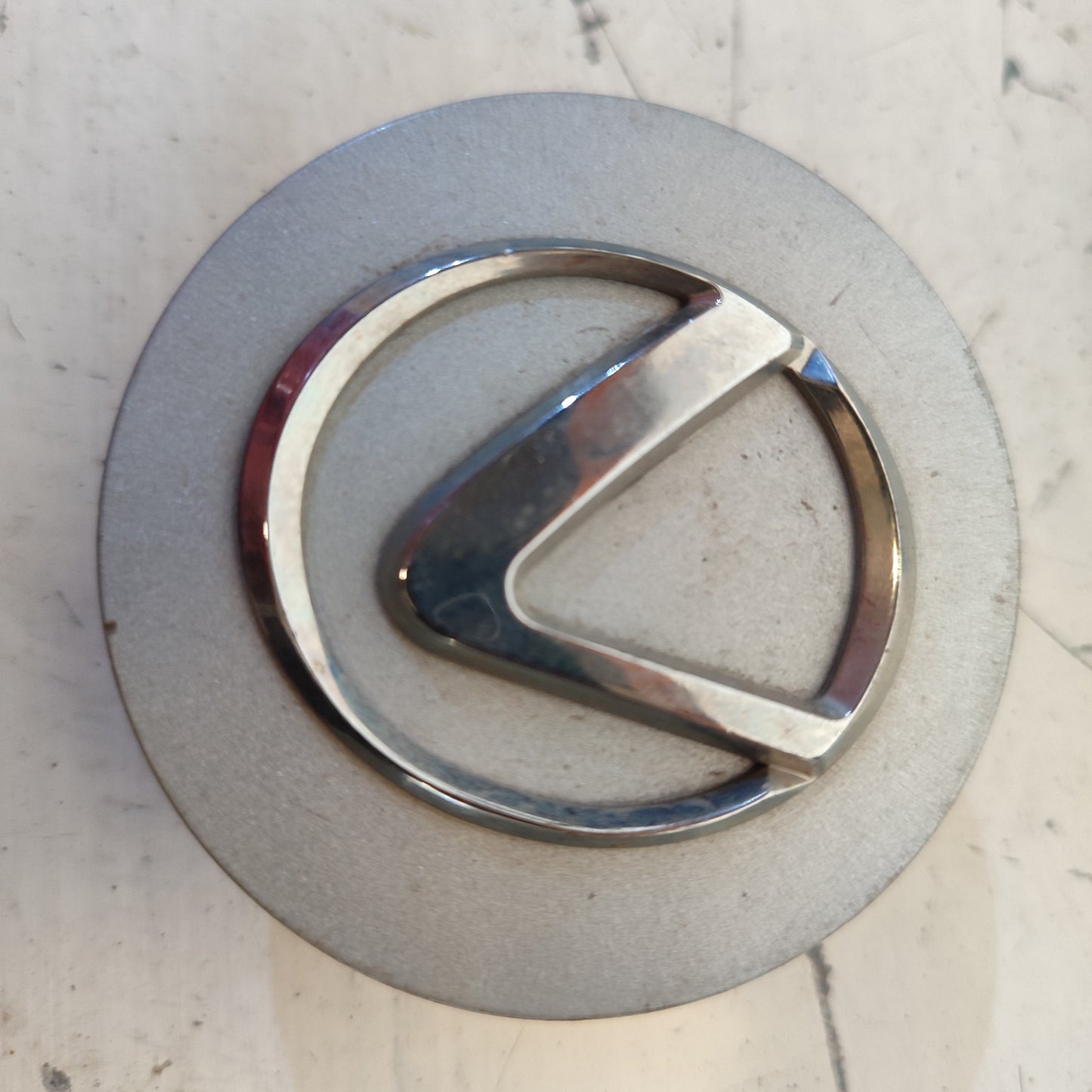Tapa Centro Rin Lexus
