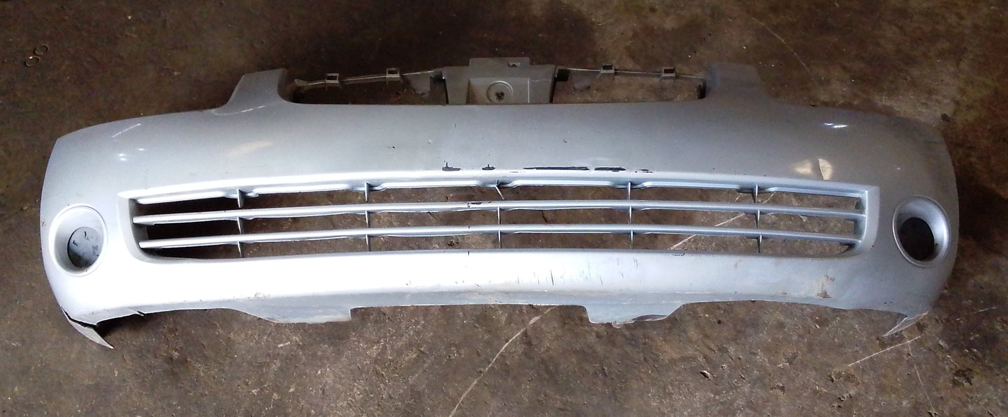 Parachoque Delantero Nissan Sentra B15 2005 2007