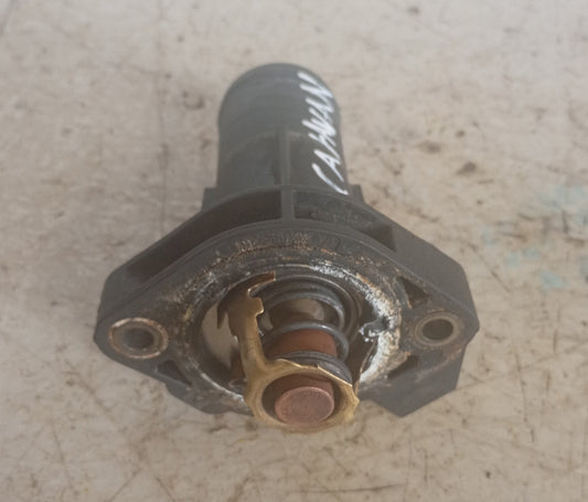 Toma Agua Plastica Con Termostato Dodge Caravan