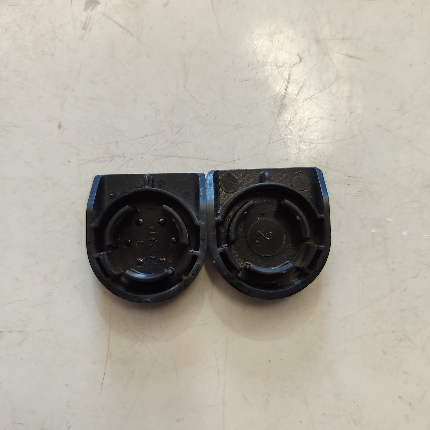 Tapa Tuerca Limpia Parabrisa Delantero Toyota Yaris Corolla Original