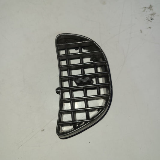 Rejilla Aire Piloto Nissan Sentra B15