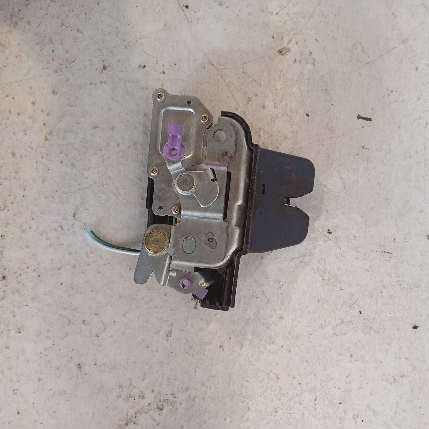 Cerradura Maleta Toyota Camry Lumiere 2005 2006