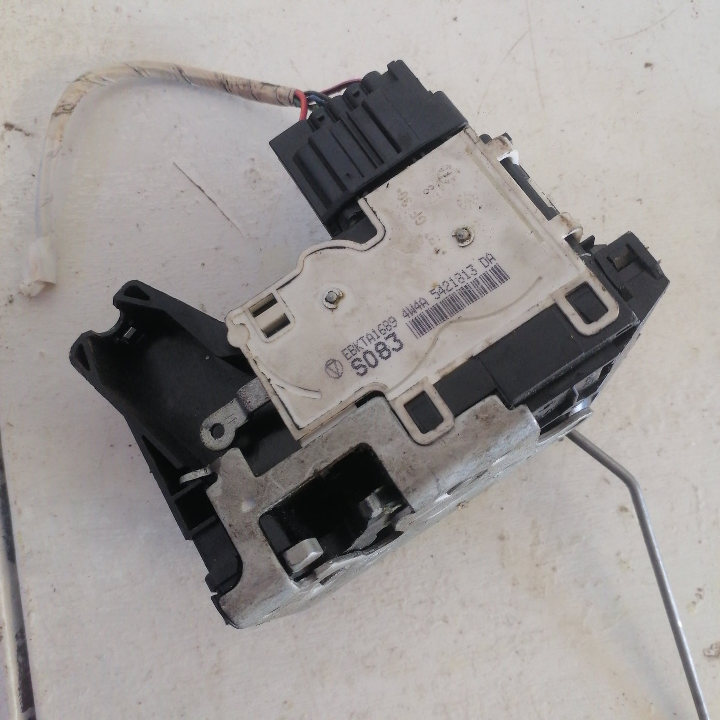 Cerradura Puerta Ford Escape 2001 2004