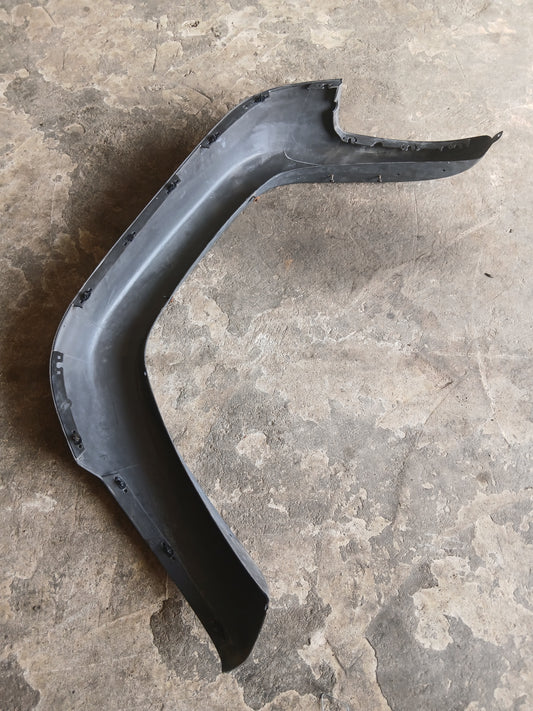 Moldura Buche Jeep Liberty KJ 2002 2006