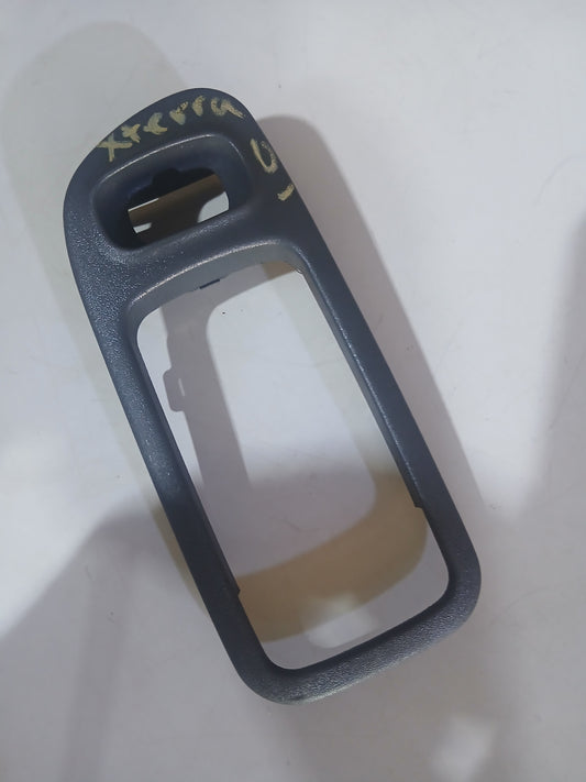 Embellecedor Moldura Manilla Trasera Nissan Xterra 2001 2004