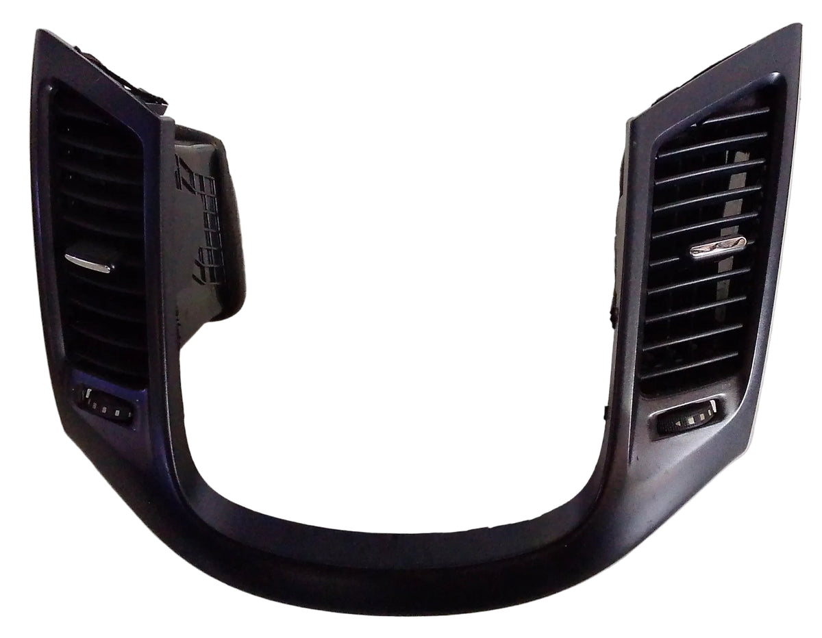 Moldura Rejilla Aire Central Chevrolet Orlando 2012 2015