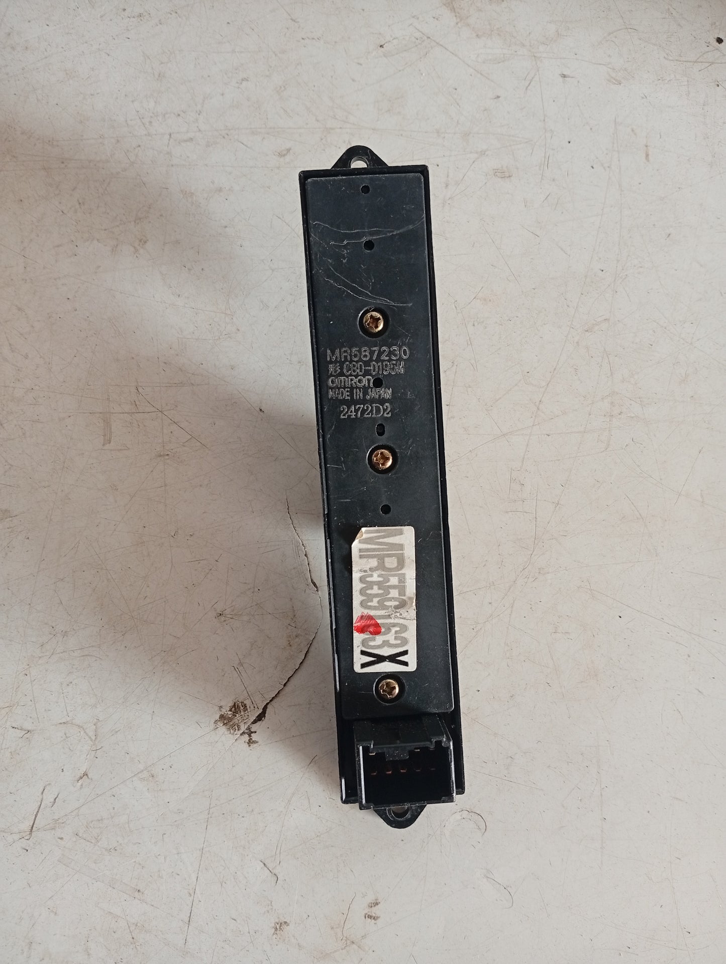 Mando Copiloto Eleva Vidrio Mitsubishi Lancer 2002 2006
