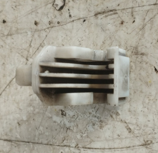 Base Faro Nissan Sentra B15