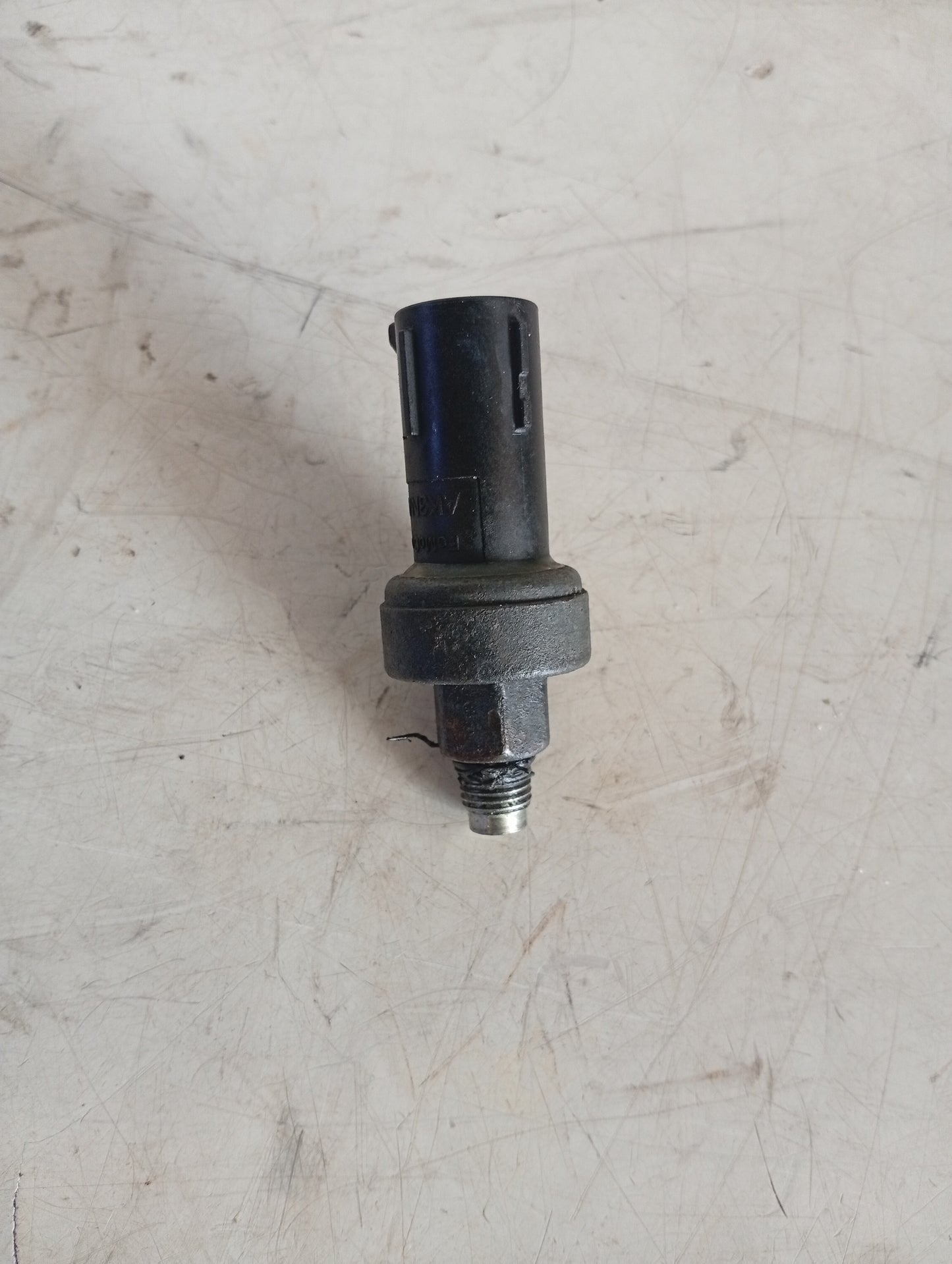 Valvula Presion Aceite Direccion 3 PIN Ford Focus