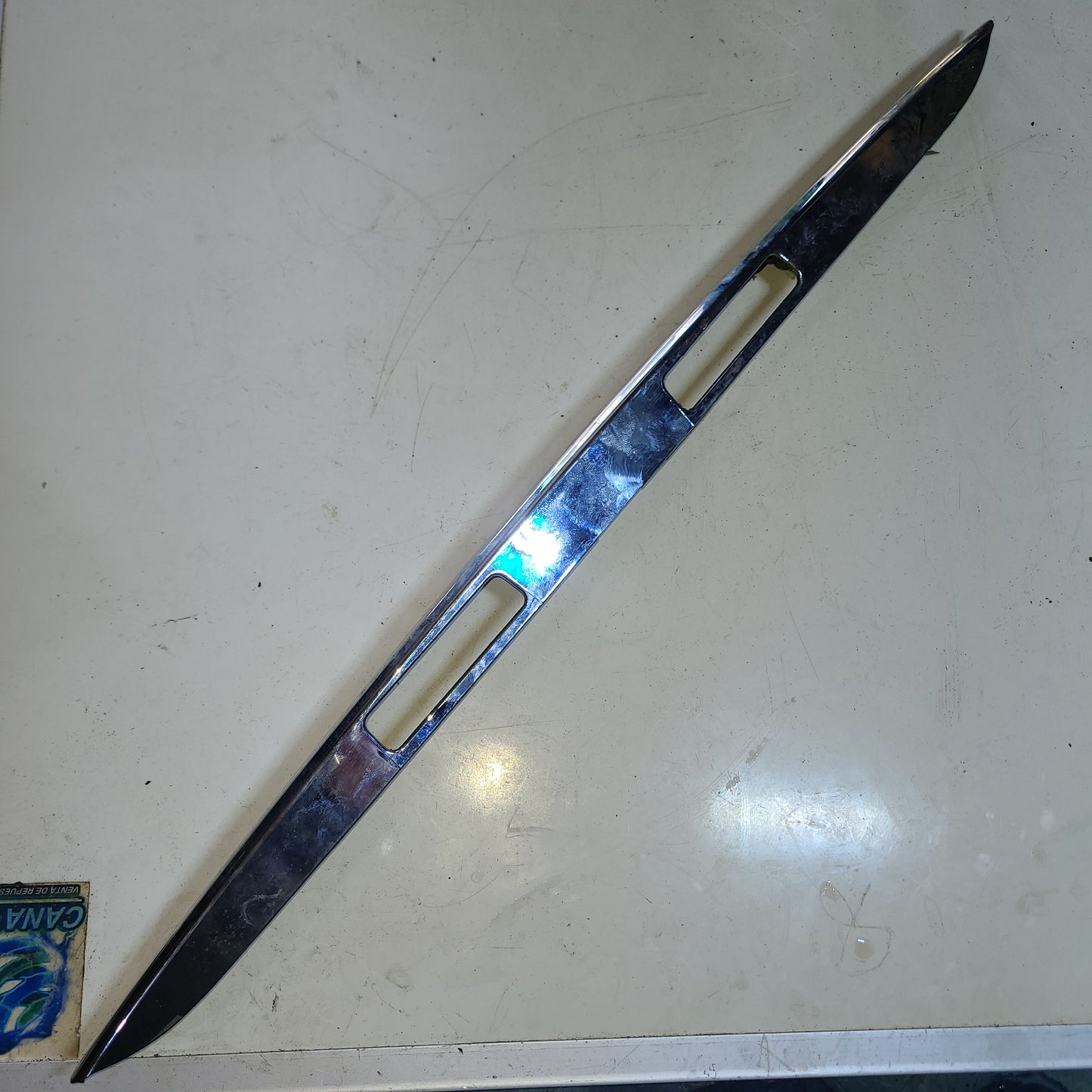 Platina Maleta Toyota Camry 2003 2005 Lumiere