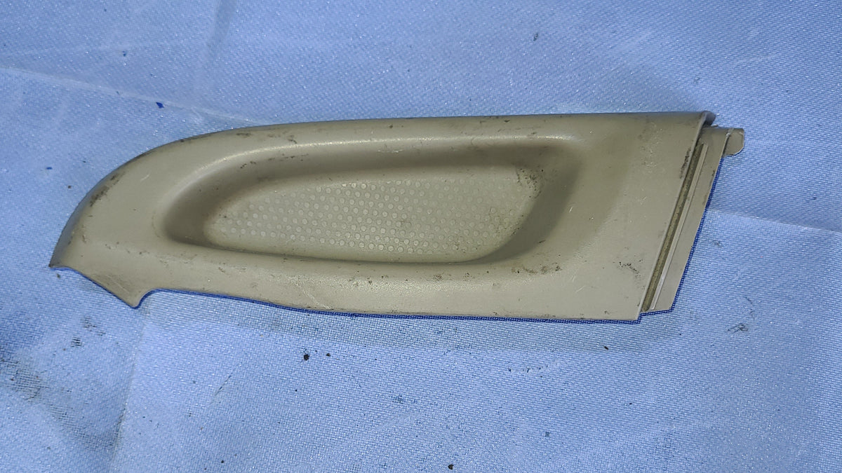 Posa Brazos Nissan Sentra B15 2001 2007 Manual