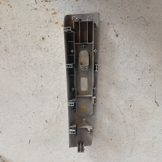 Embellecedor Mando Eleva Vidrio Hyundai Santa Fe